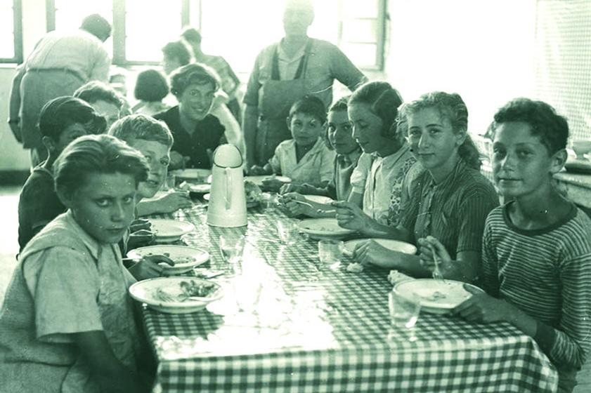 Les enfants à l'heure du repas