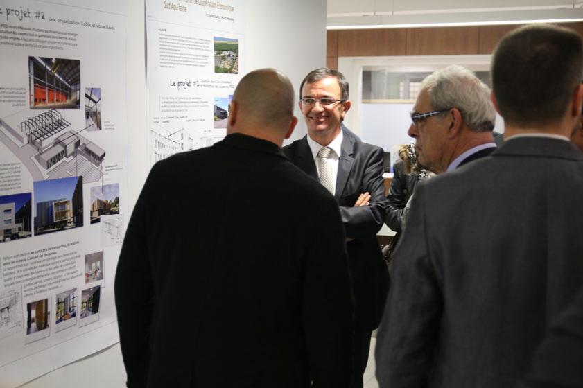 Henri Emmanuelli, Président du Conseil Départemental des Landes lors de l'inauguration du Pôle sud Aquitaine en novembre 2014, avec Jean-Marc Lespade. Crédit photo Ville de Tarnos