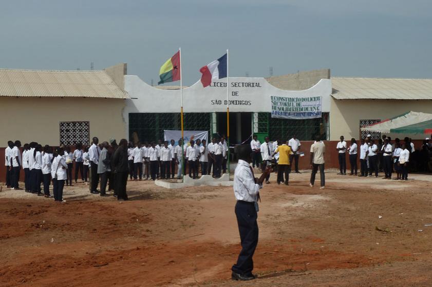 Délégation tarnosienne à l'inauguration du lycée bissau-guinéen. 2012